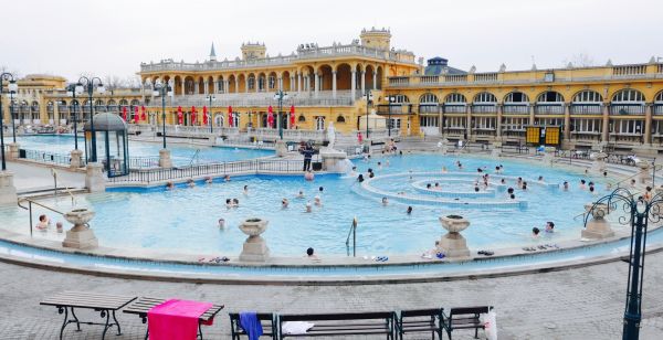 Où découvrir les meilleures expériences de spa et bien-être en Hongrie?